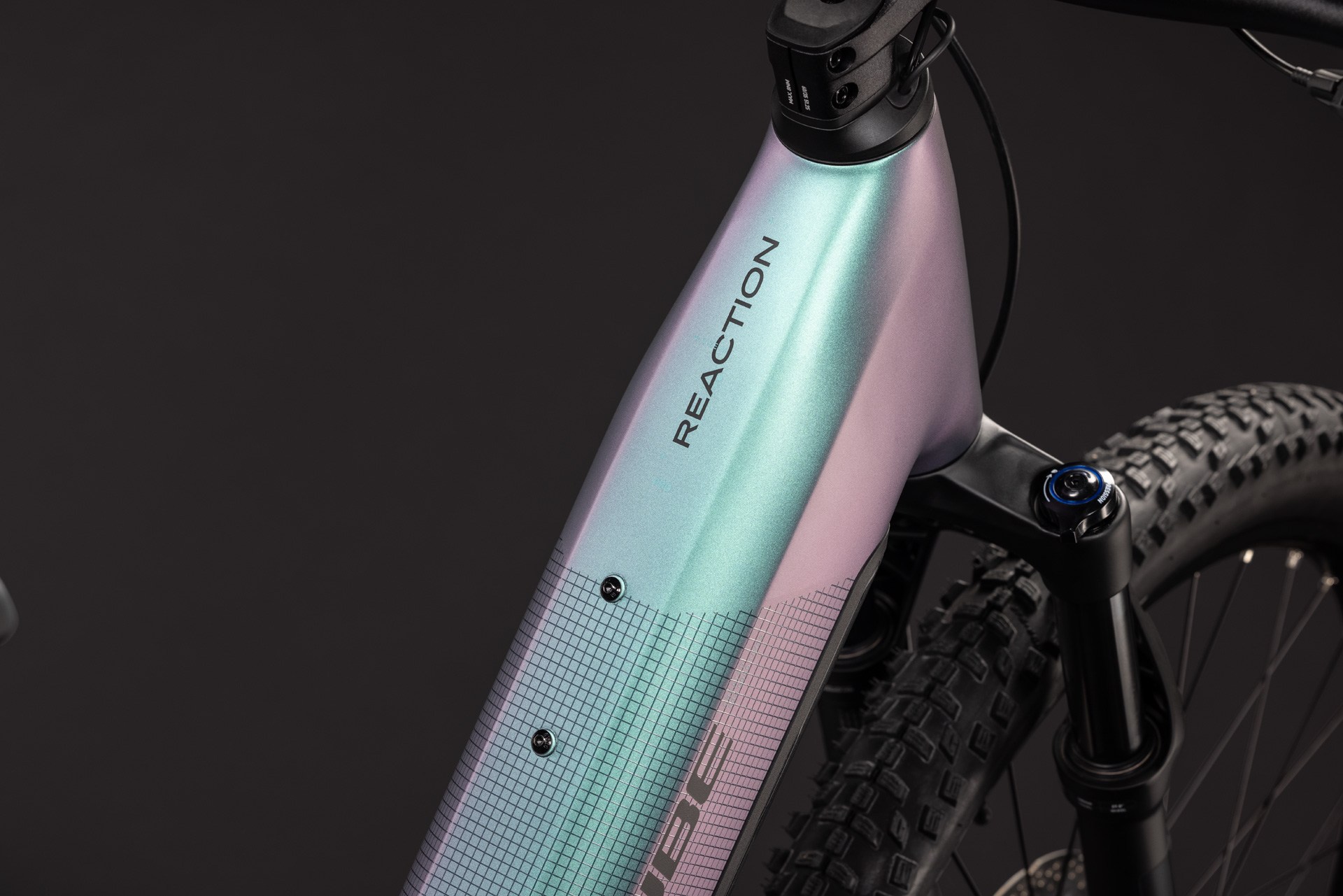 Cube Reaction Hybrid Pro 800 / polarlight´n´black / Easy Entry