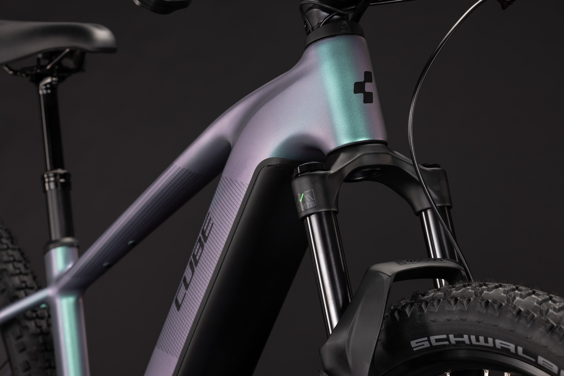 Cube Reaction Hybrid Pro 800 / polarlight´n´black