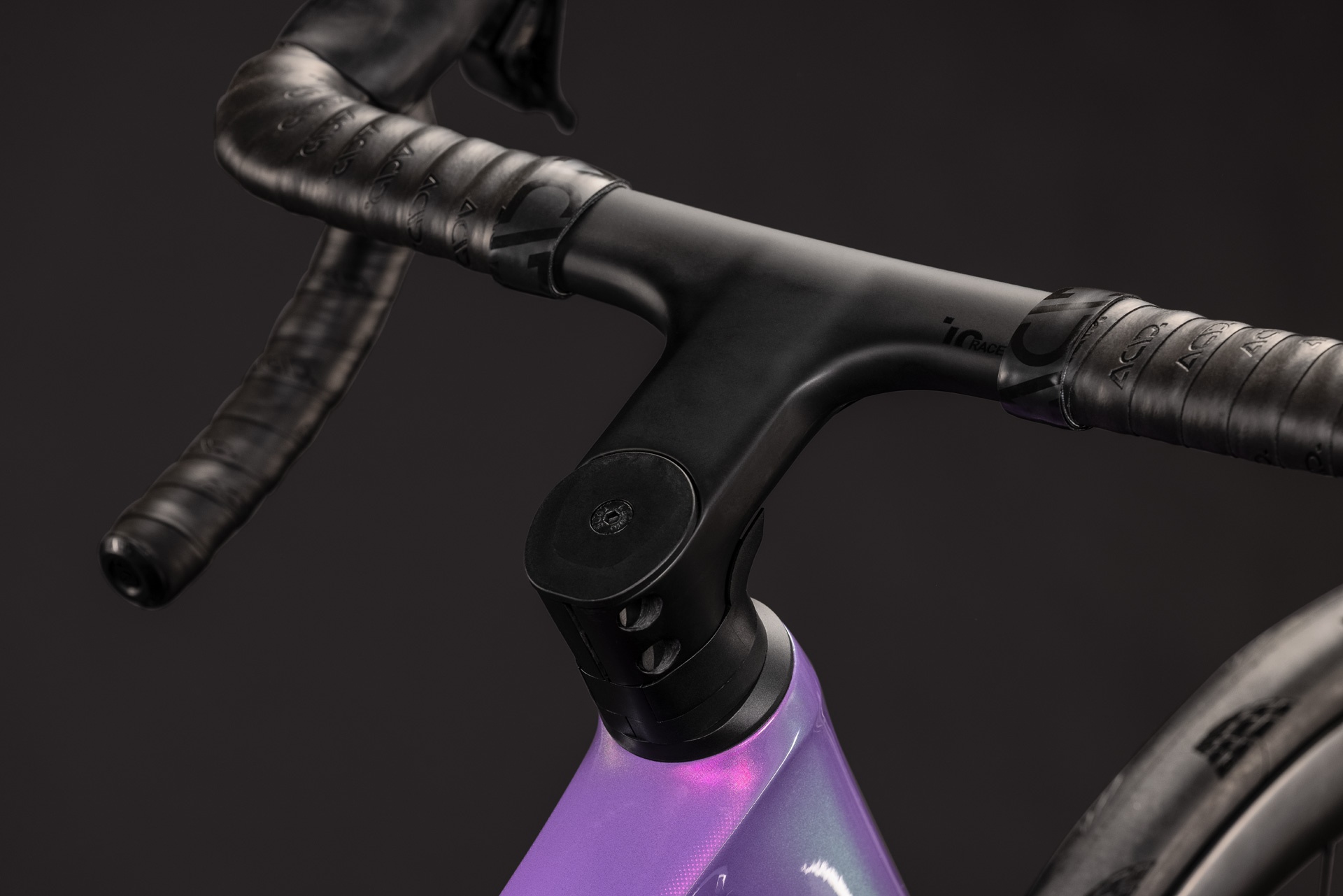 Cube Attain C:62 SLT / cosmicpurple´n´black