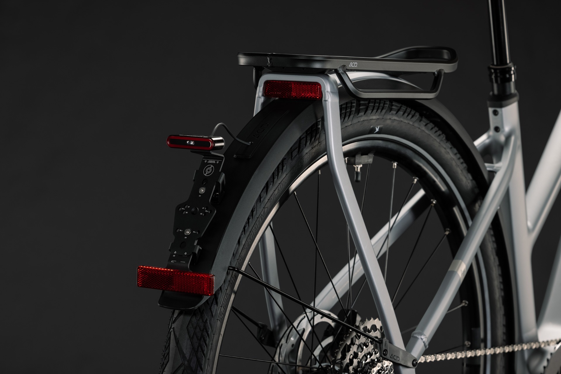 Cube Kathmandu Hybrid 45 800 / slategrey´n´chrome / Trapeze