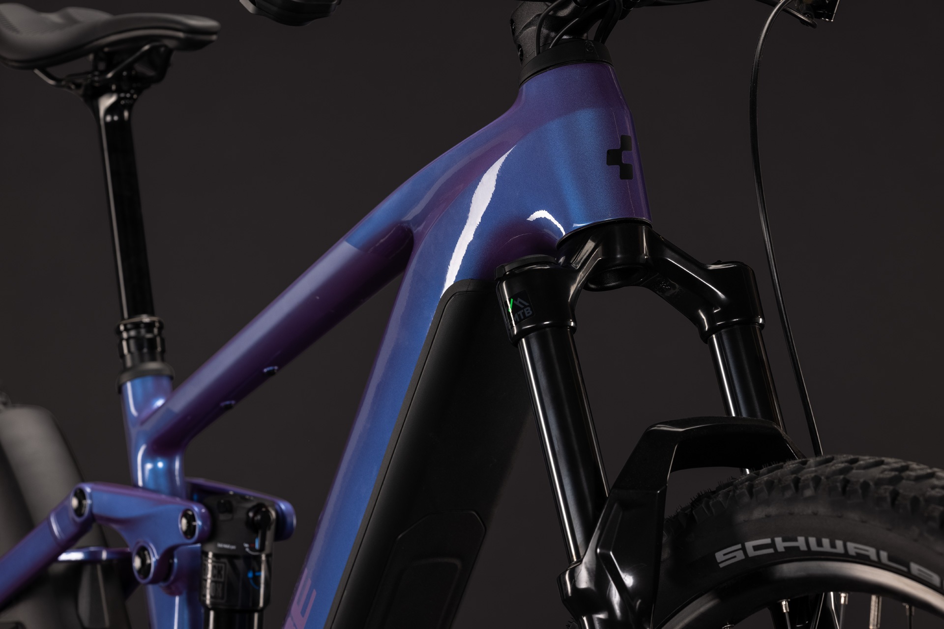 Cube Stereo Hybrid ONE44 Pro 800 / blueiris´n´purple