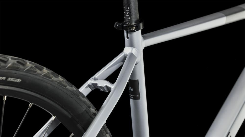 Cube Nature EXC / 58 cm / L / polarsilver´n´black