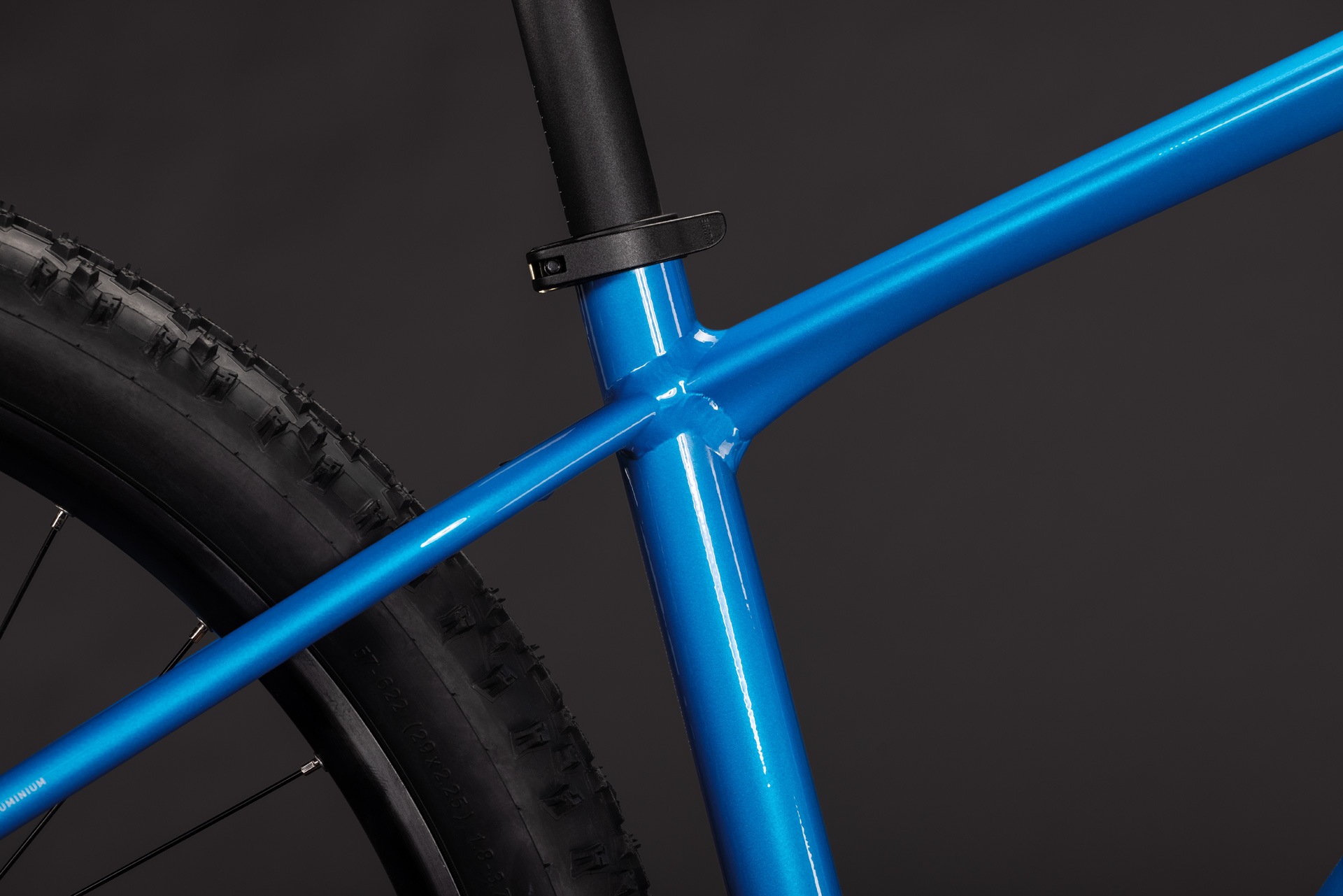 Cube Aim Pro / topasblue´n´blue