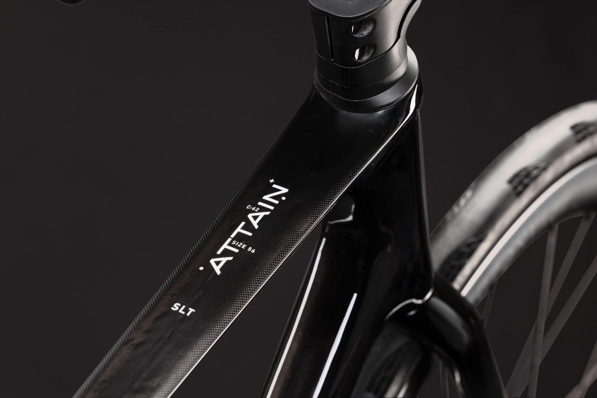 Cube Attain C:62 SLT / carbon´n´white