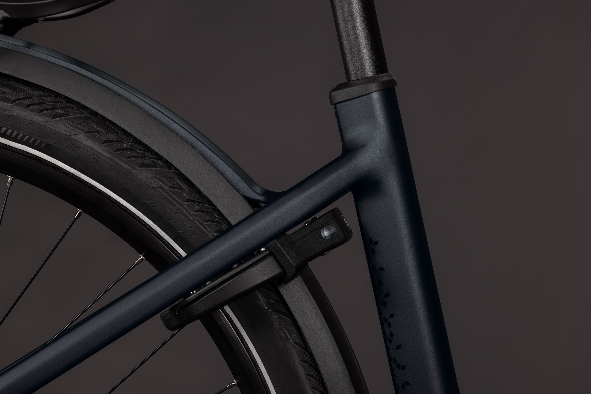 Cube Kathmandu Hybrid Pro 800 / coal´n´black / Easy Entry