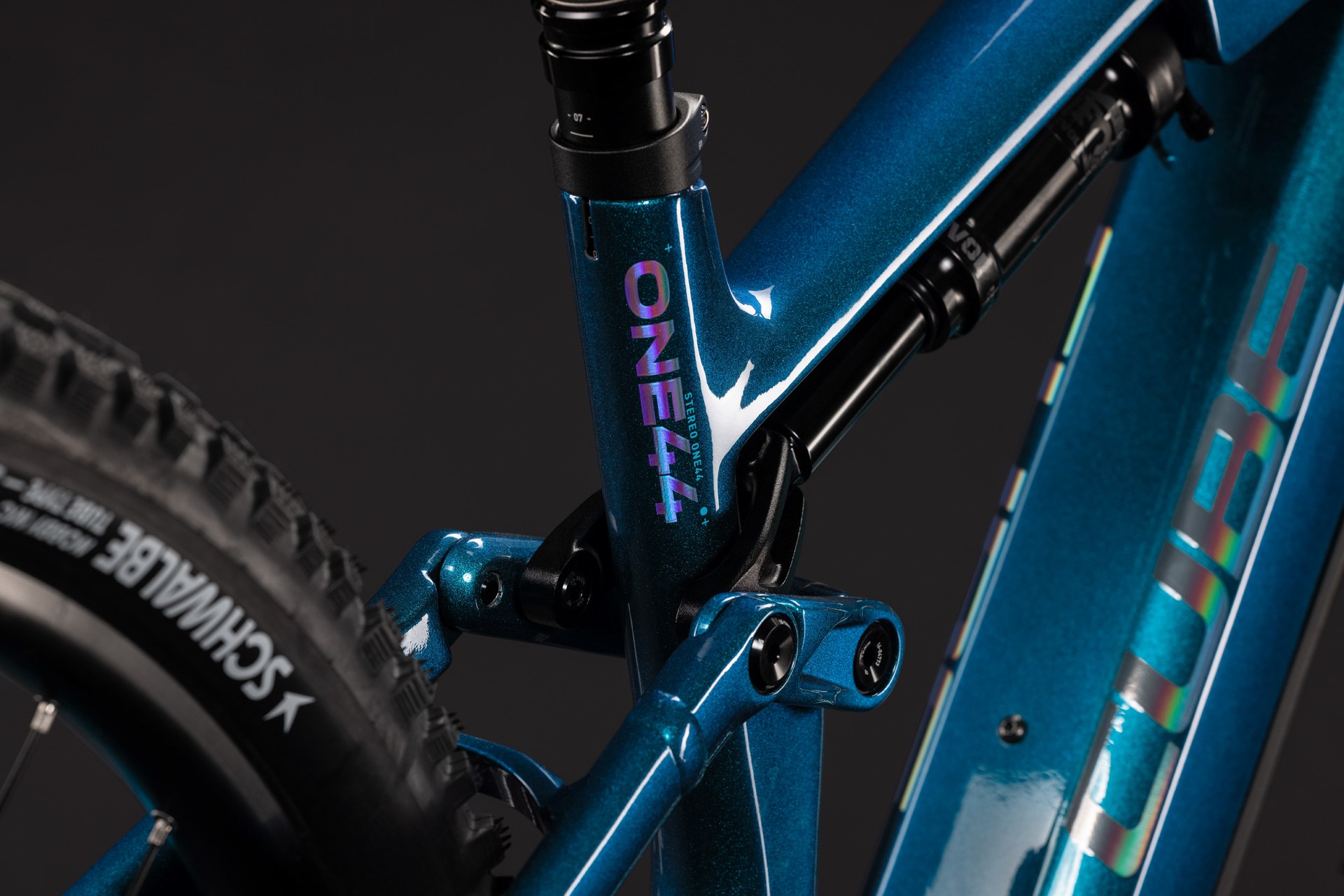 Cube Stereo Hybrid ONE44 HPC Race 800 / nebula´n´prizm