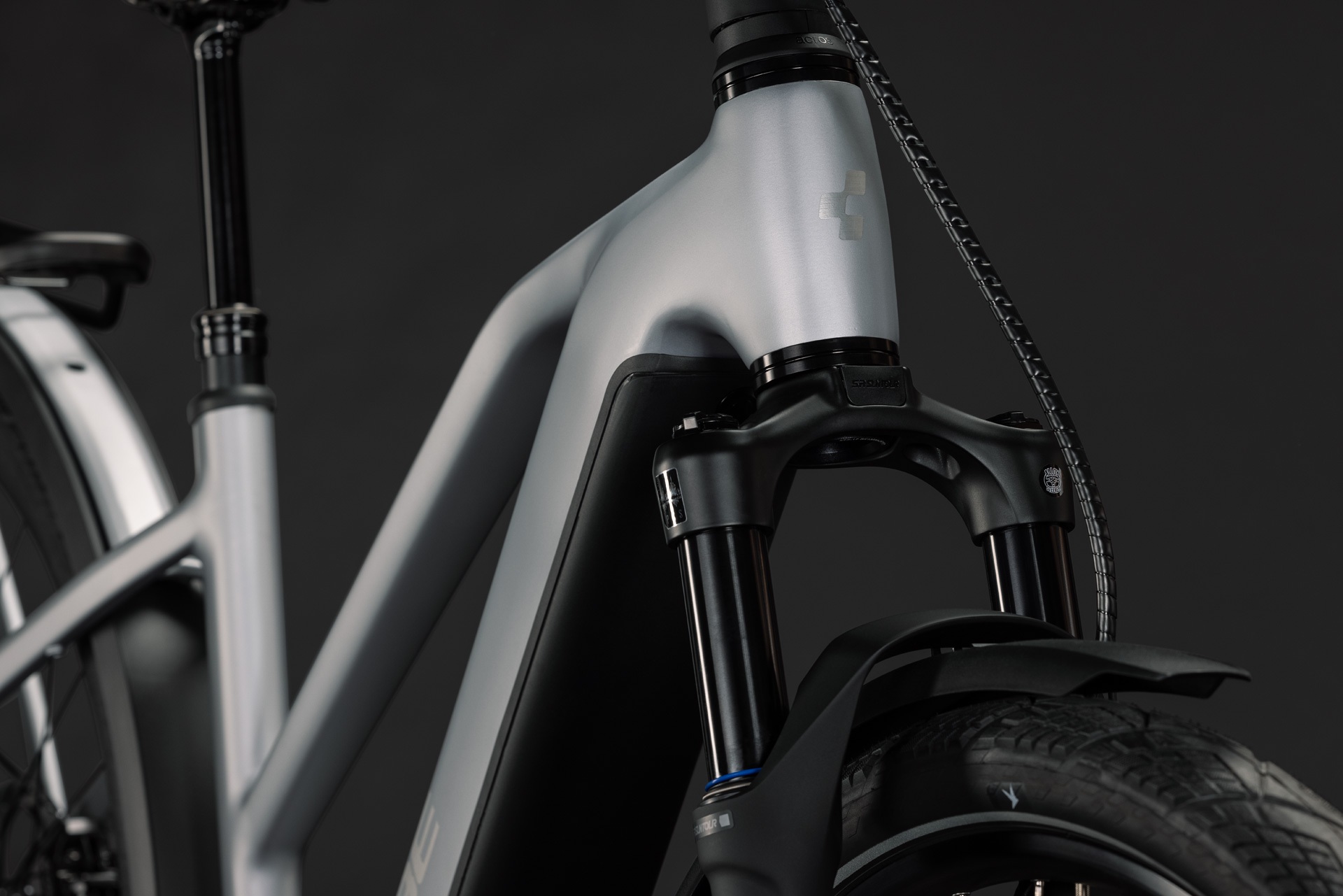 Cube Kathmandu Hybrid 45 800 / slategrey´n´chrome / Trapeze