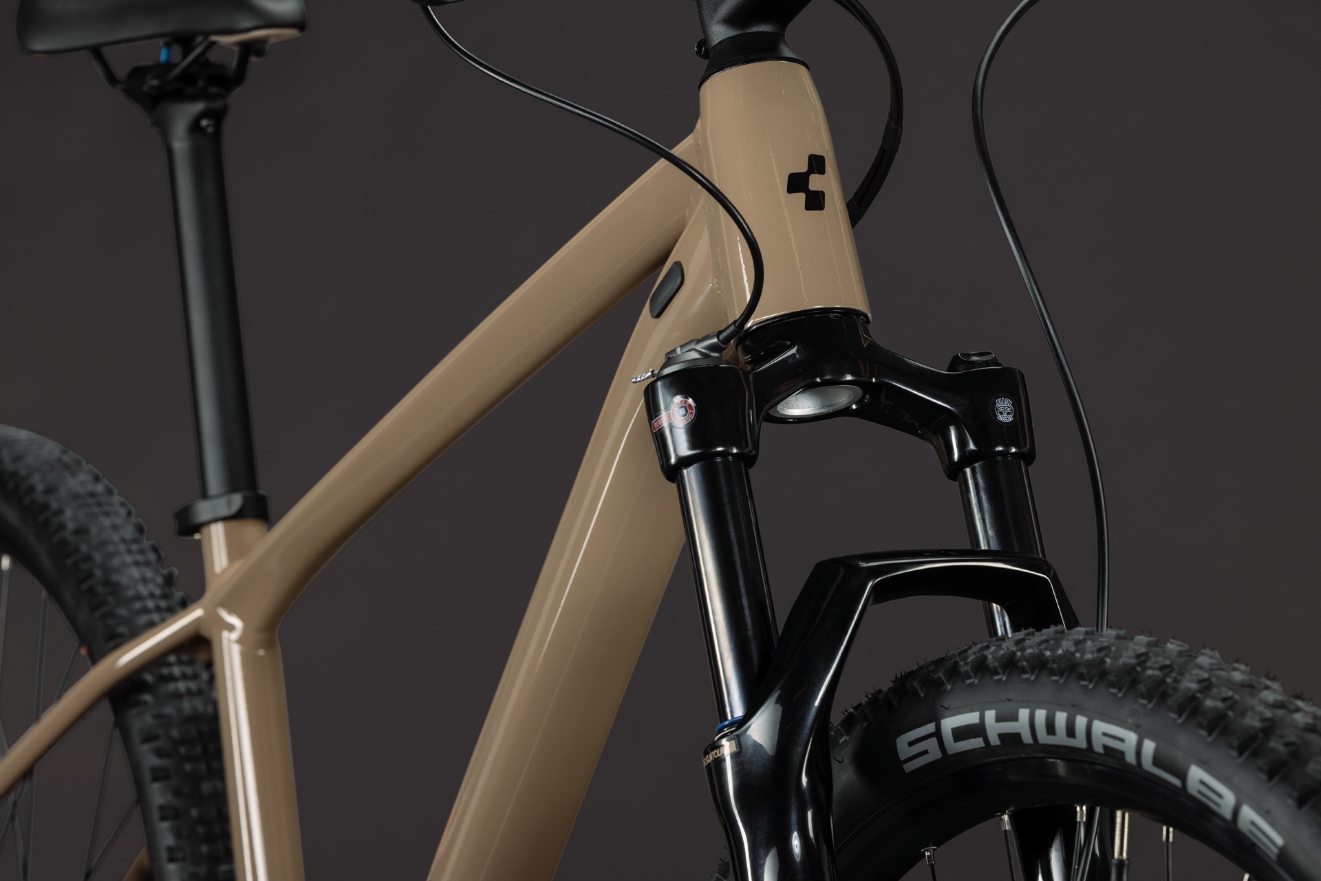 Cube Aim SLT / cappuccino´n´black