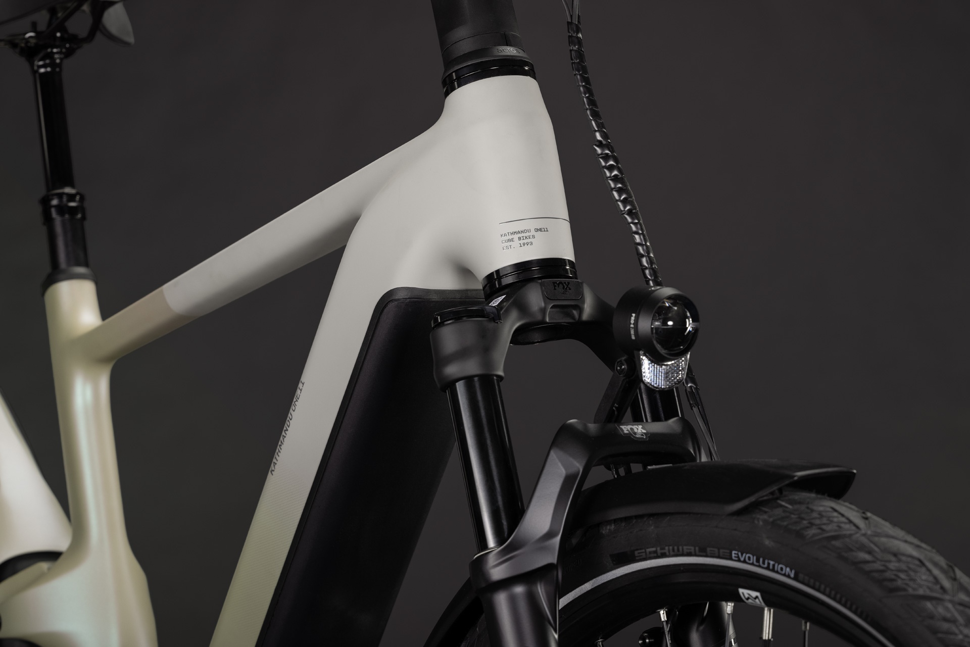 Cube Kathmandu Hybrid ONE11 HPC SLT 800 / glintsand´n´oatgrey
