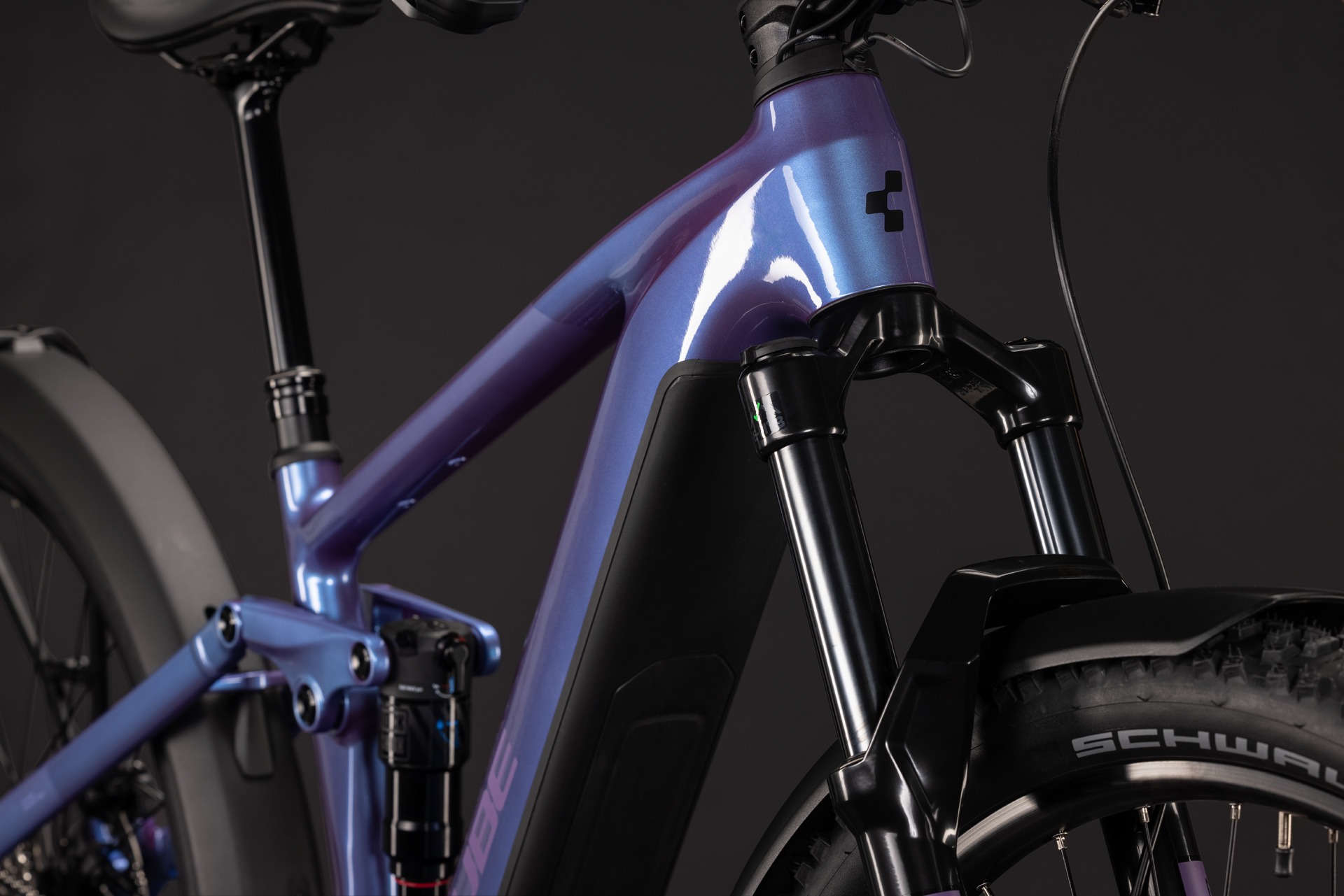 Cube Stereo Hybrid ONE44 Pro 800 FE / blueiris´n´purple