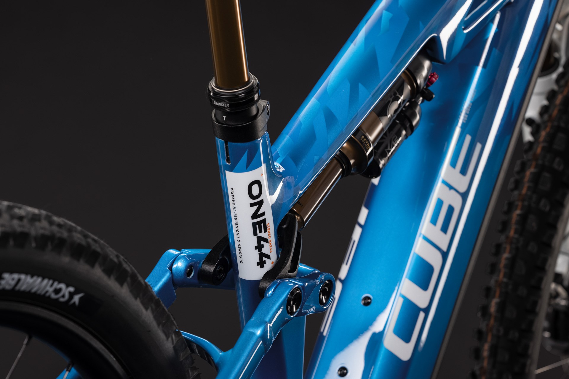 Cube Stereo Hybrid ONE44 HPC AT 800 / actionteam