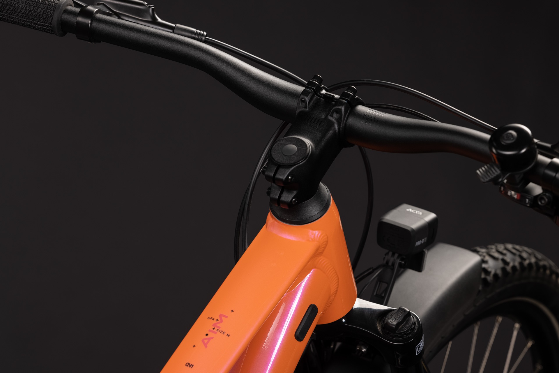 Cube Aim ONE FE / salmon´n´black