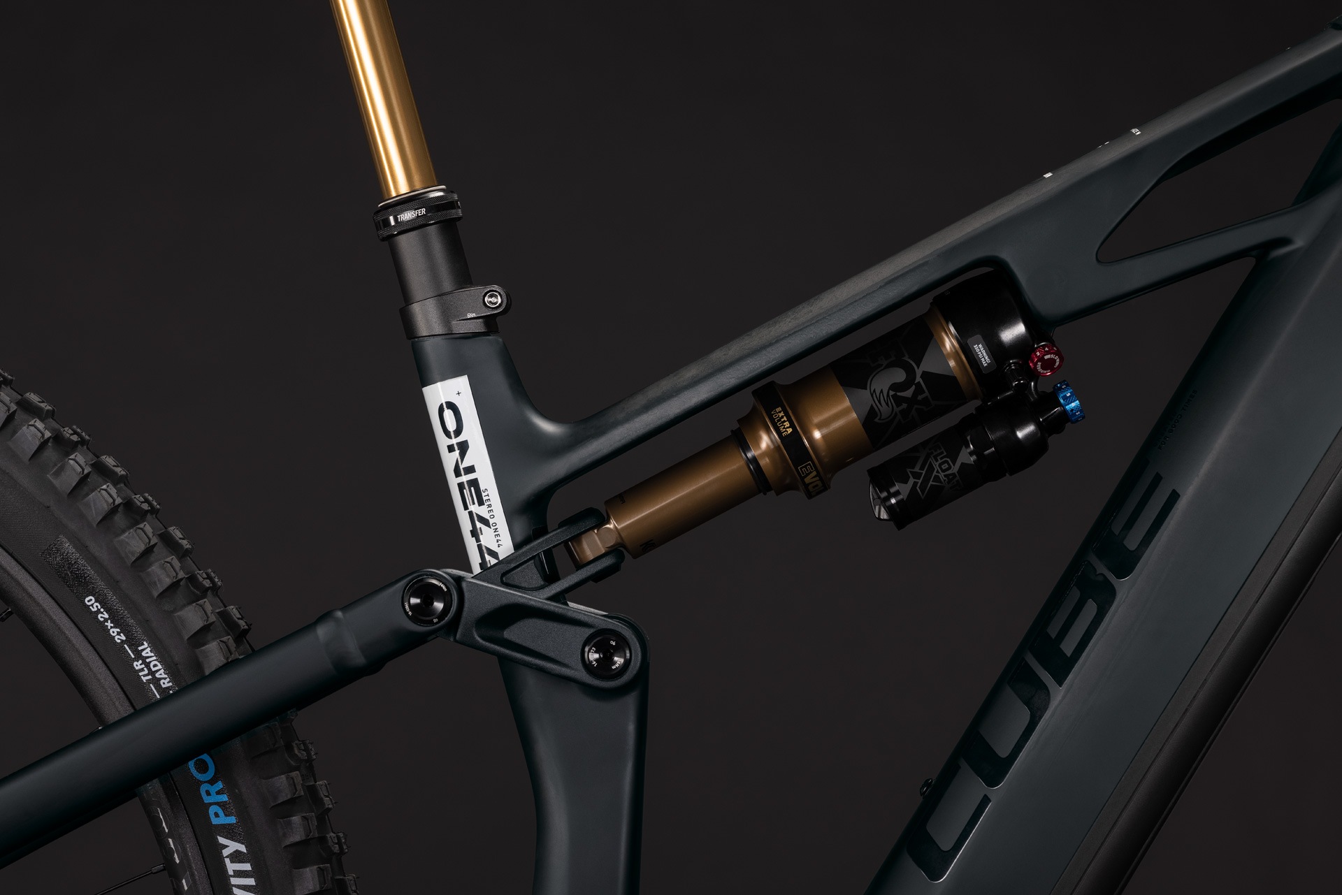 Cube Stereo Hybrid ONE44 HPC AT 800 / carbon´n´white