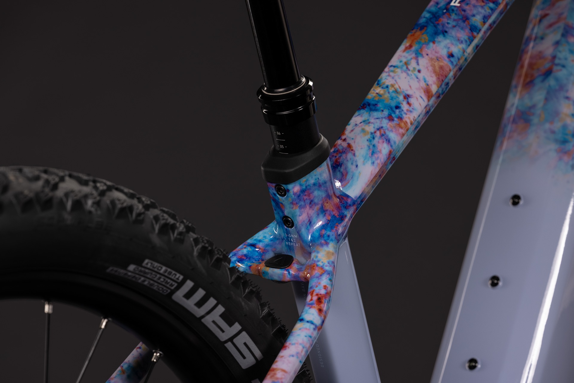 Cube Reaction Hybrid SLX 800 / artline