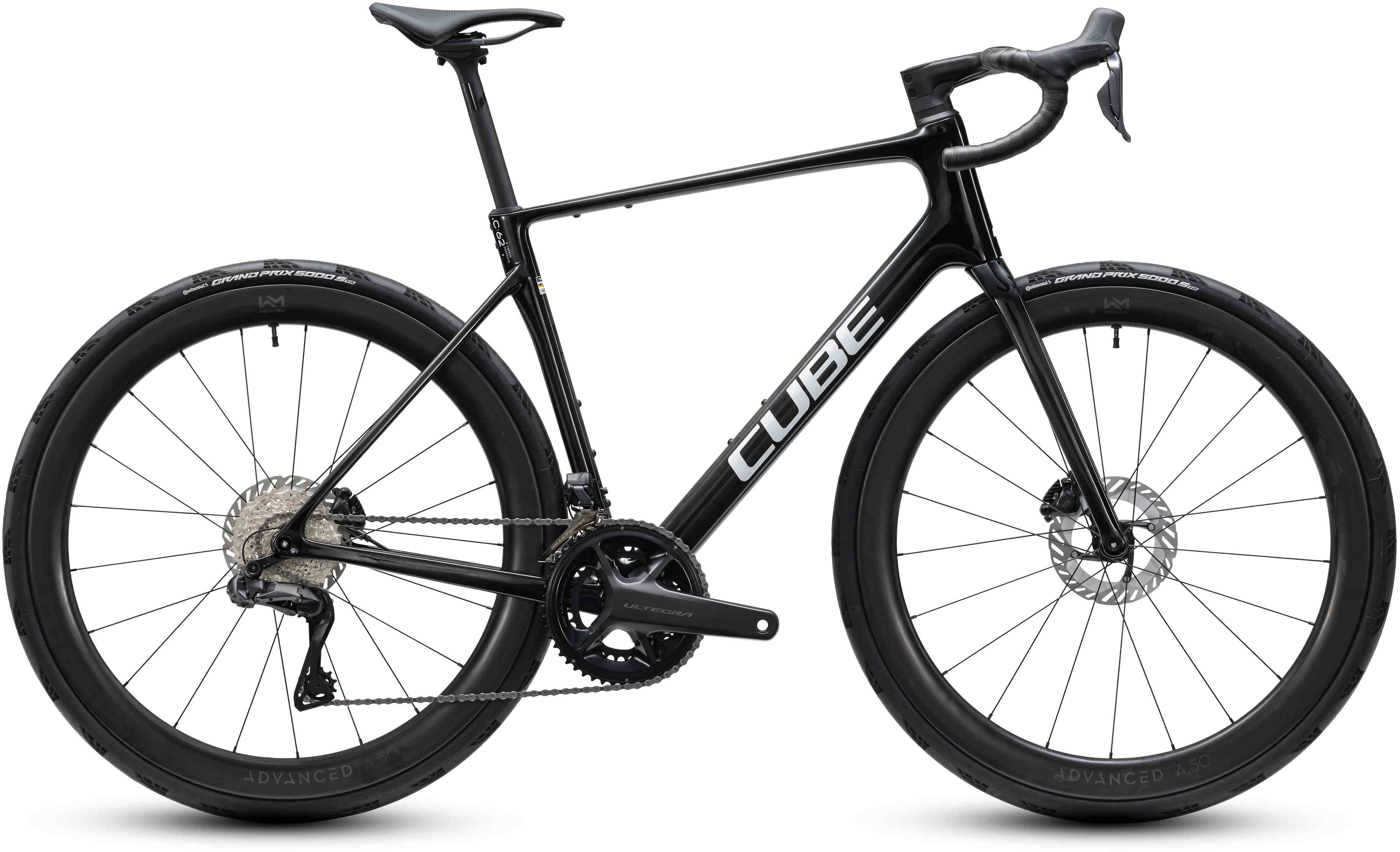 Cube Attain C:62 SLT / carbon´n´white