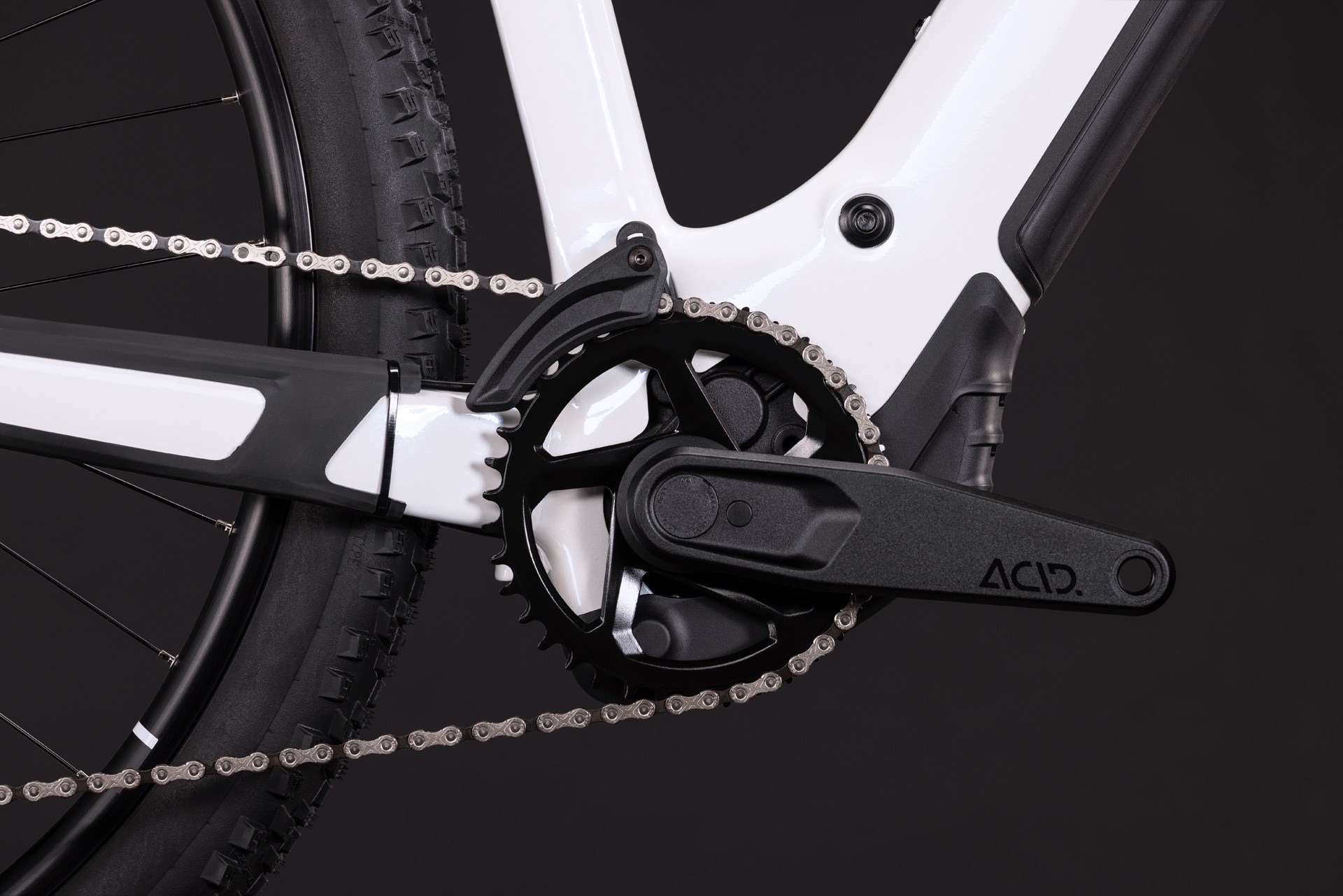 Cube Reaction Hybrid Race 800 / snow´n´black