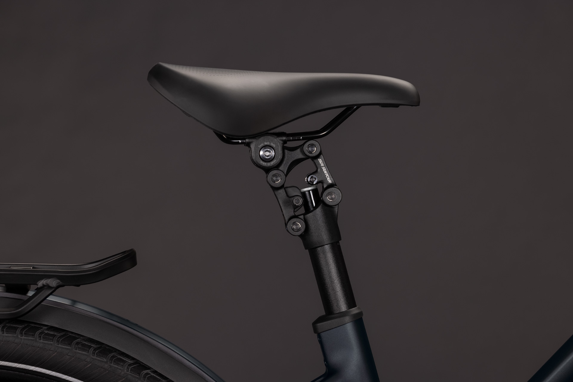 Cube Kathmandu Hybrid Pro 800 / coal´n´black / Trapeze