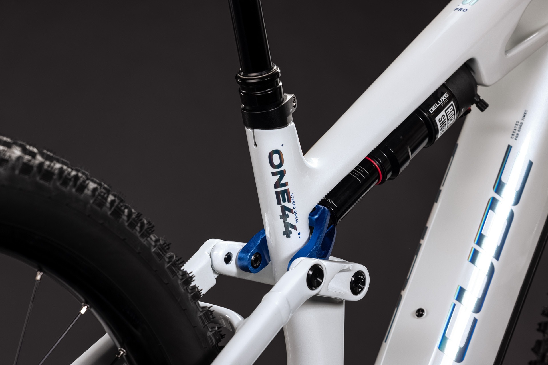 Cube Stereo Hybrid ONE44 HPC Pro 800 / metallicwhite´n´blue
