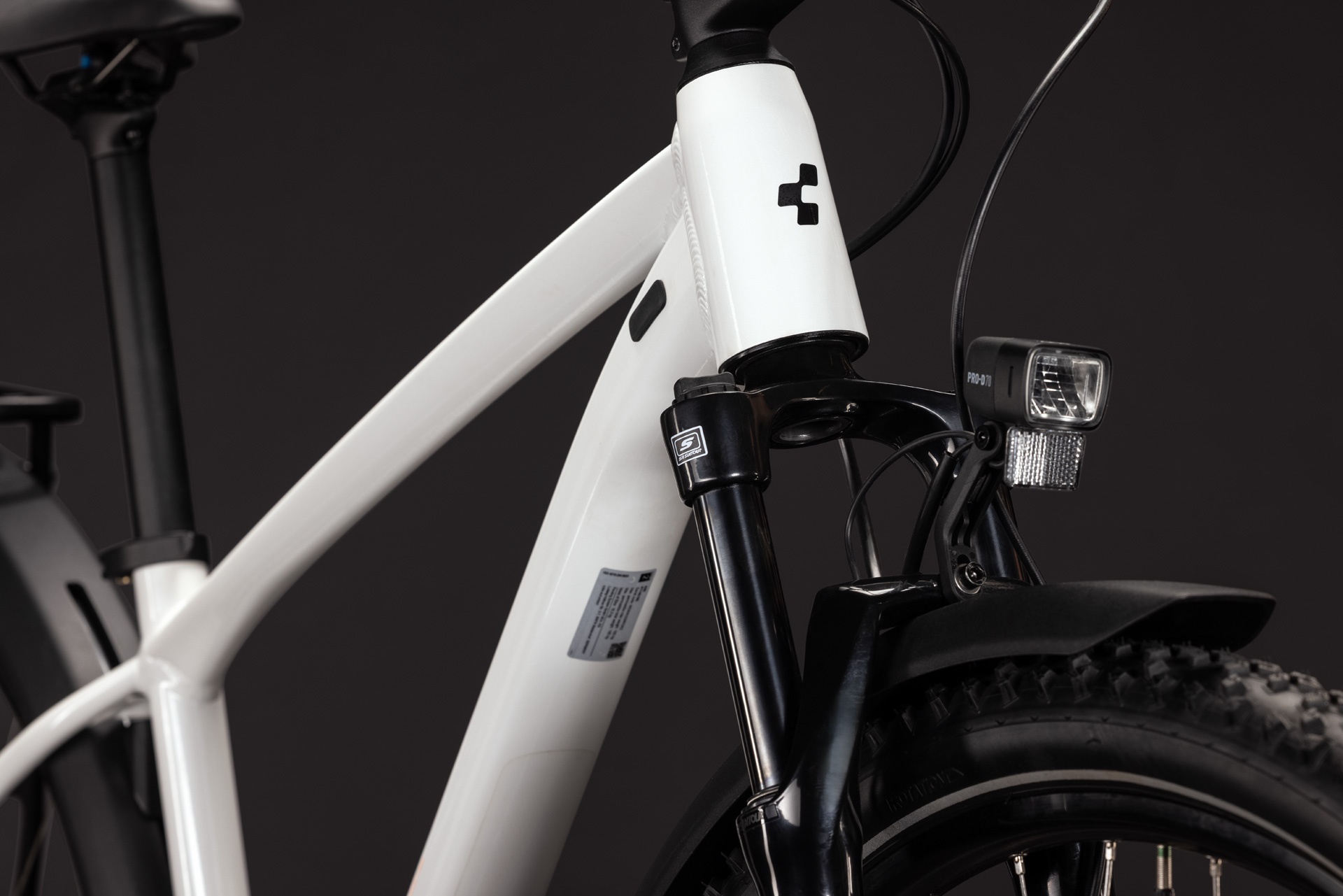 Cube Aim ONE FE / metallicwhite´n´black