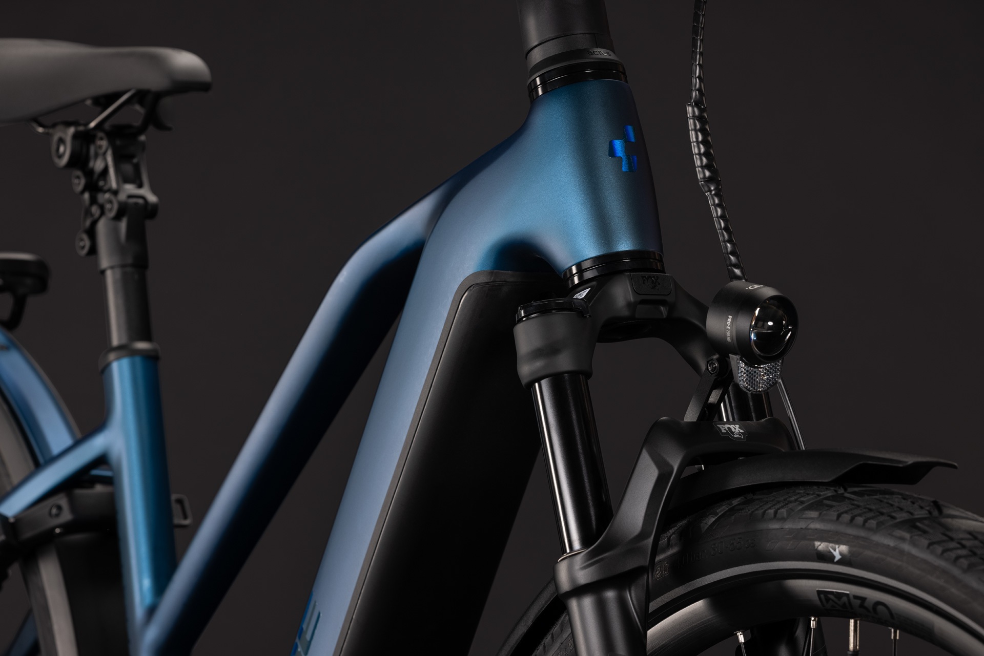 Cube Kathmandu Hybrid SLX 800 / nebula´n´prizm / Trapeze