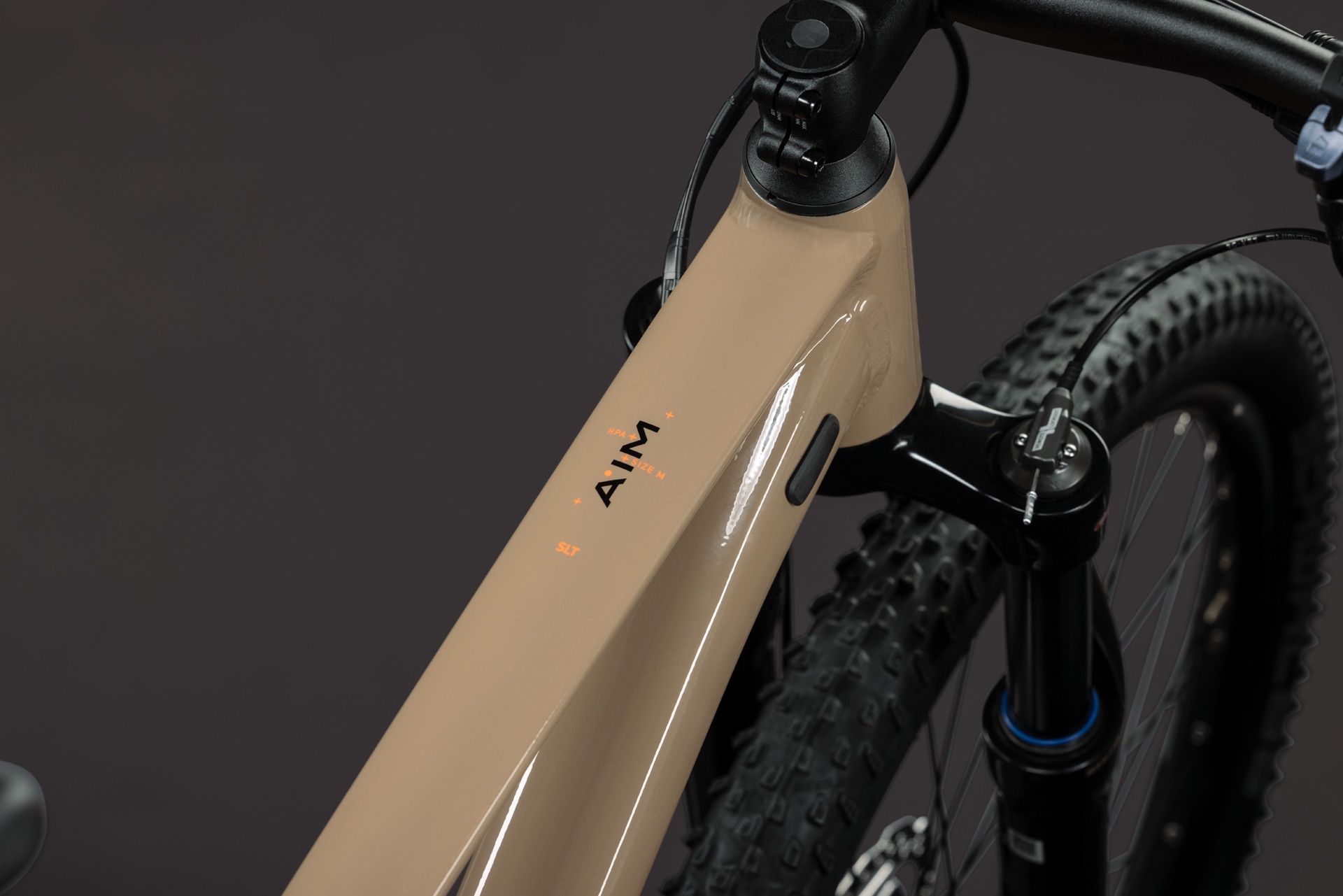 Cube Aim SLT / cappuccino´n´black
