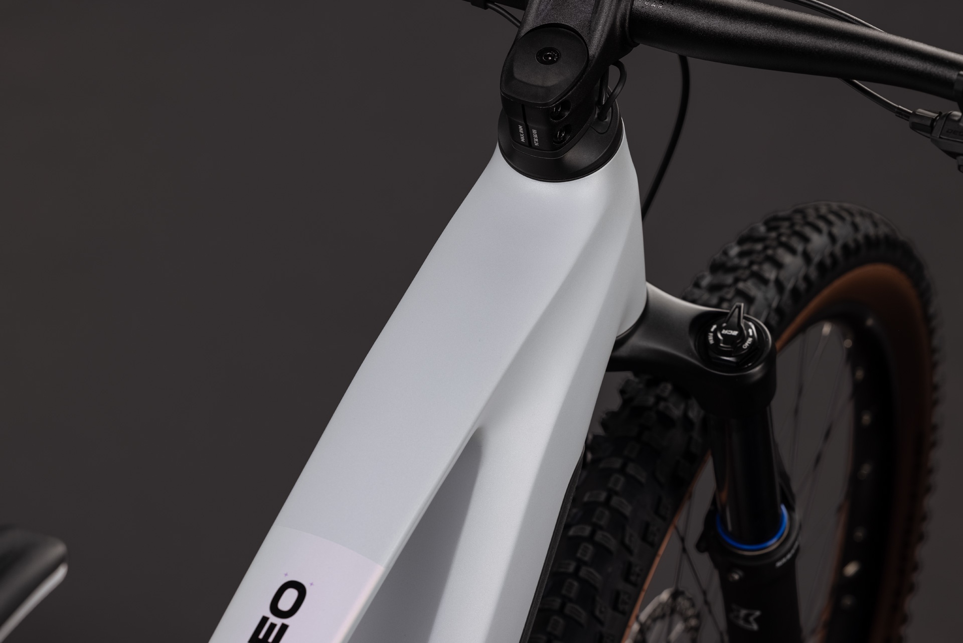 Cube Stereo Hybrid ONE22 Pro 800 / foggrey´n´sparklerose