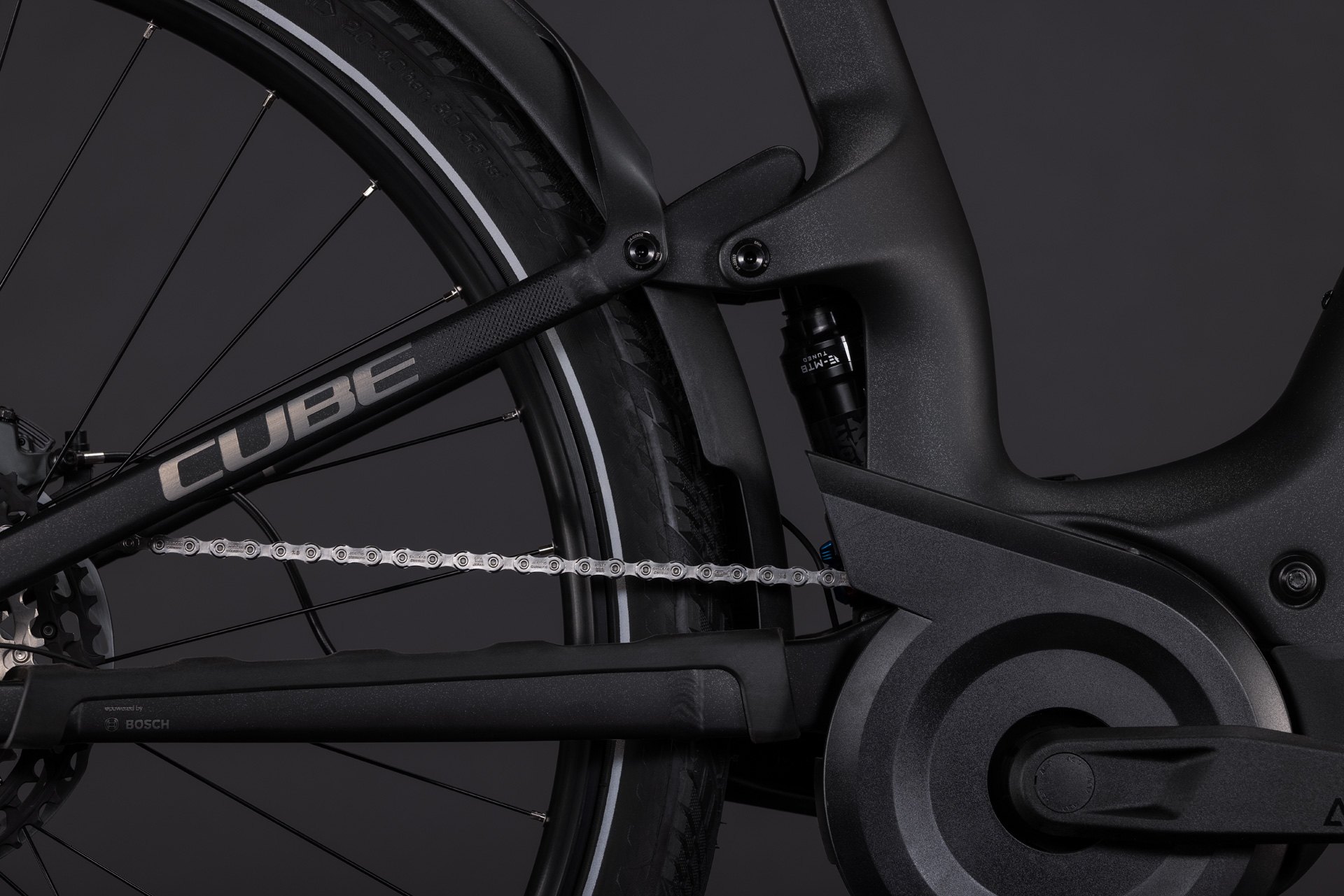 Cube Kathmandu Hybrid ONE11 HPC SLT 800 / carbon´n´silverdust