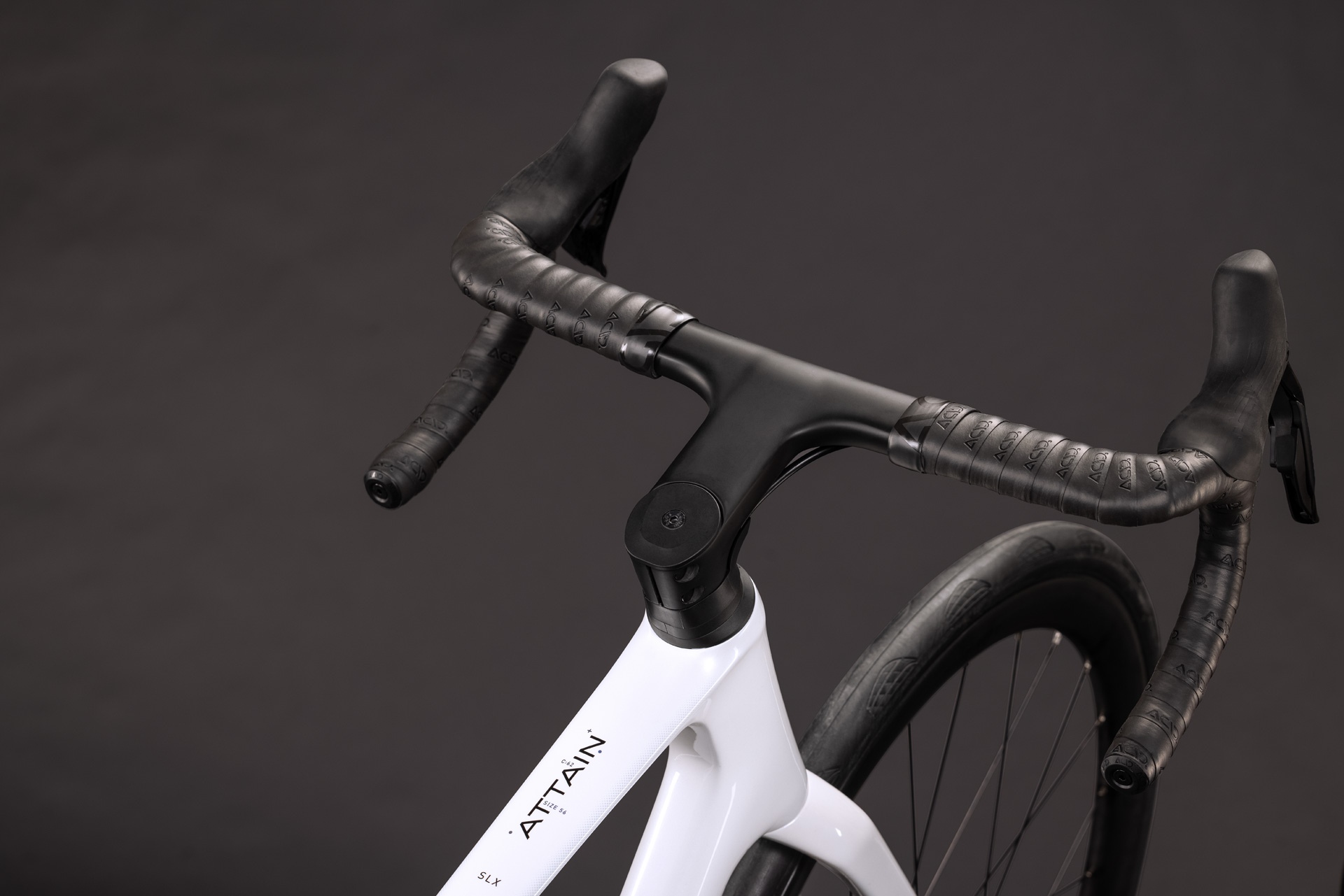 Cube Attain C:62 SLX / metallicwhite´n´black