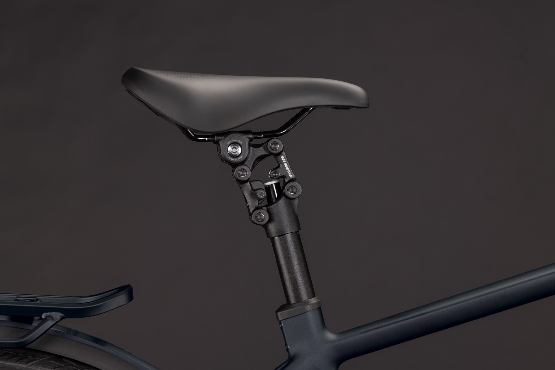 Cube Kathmandu Hybrid Pro 800 / coal´n´black
