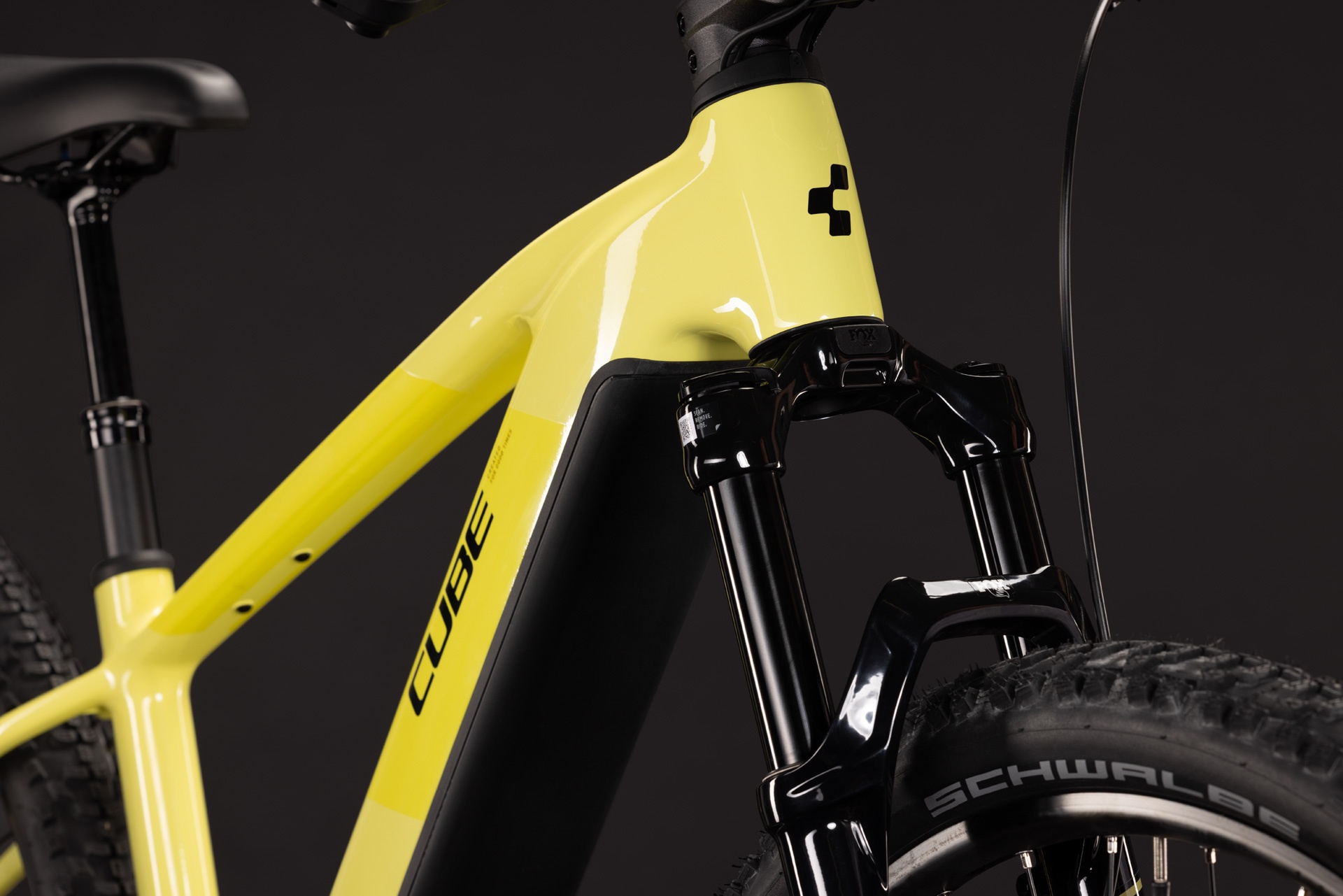 Cube Reaction Hybrid Race 800 / bananasplit´n´black