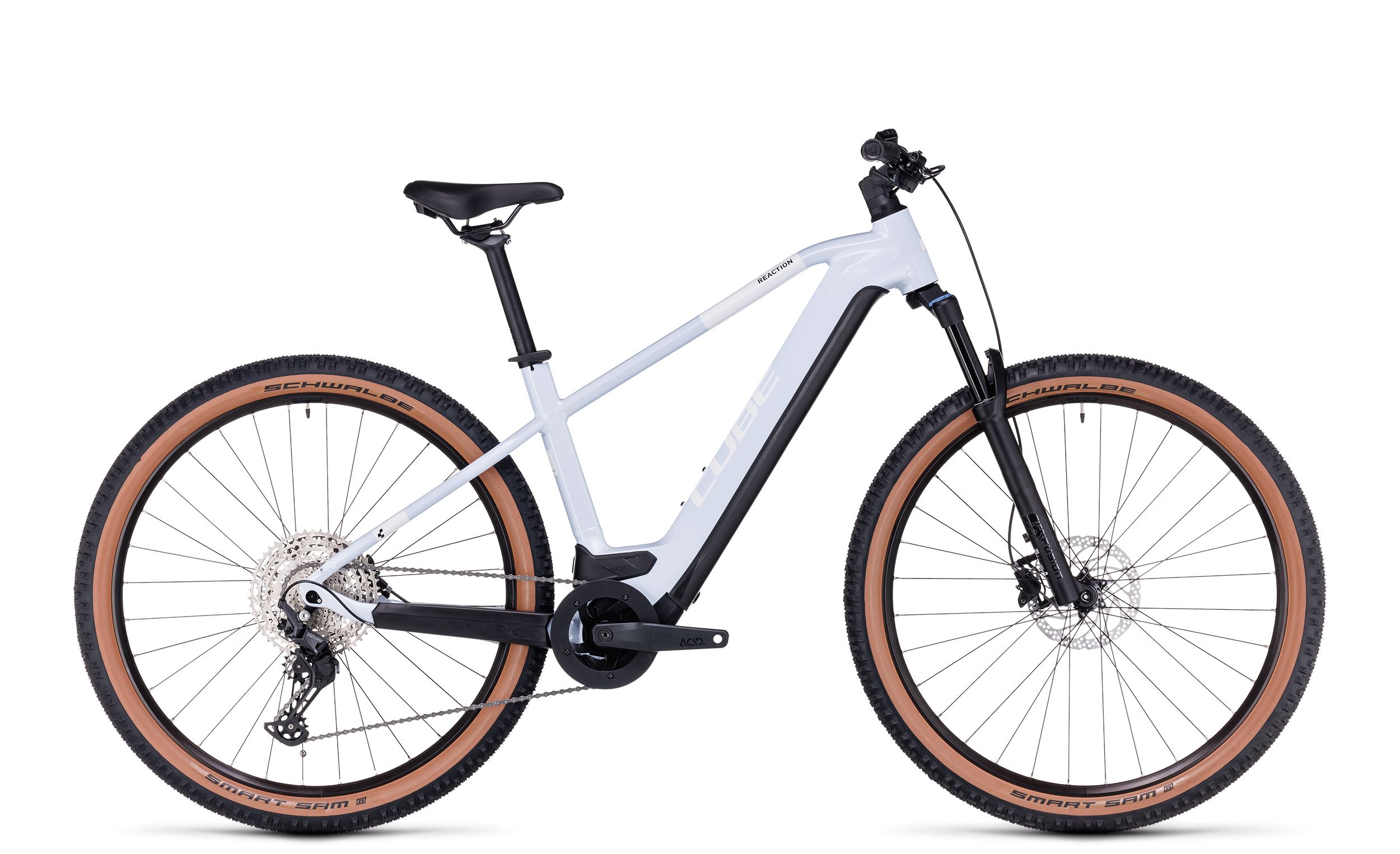 Cube Reaction Hybrid Pro 750 / flashwhite´n´black