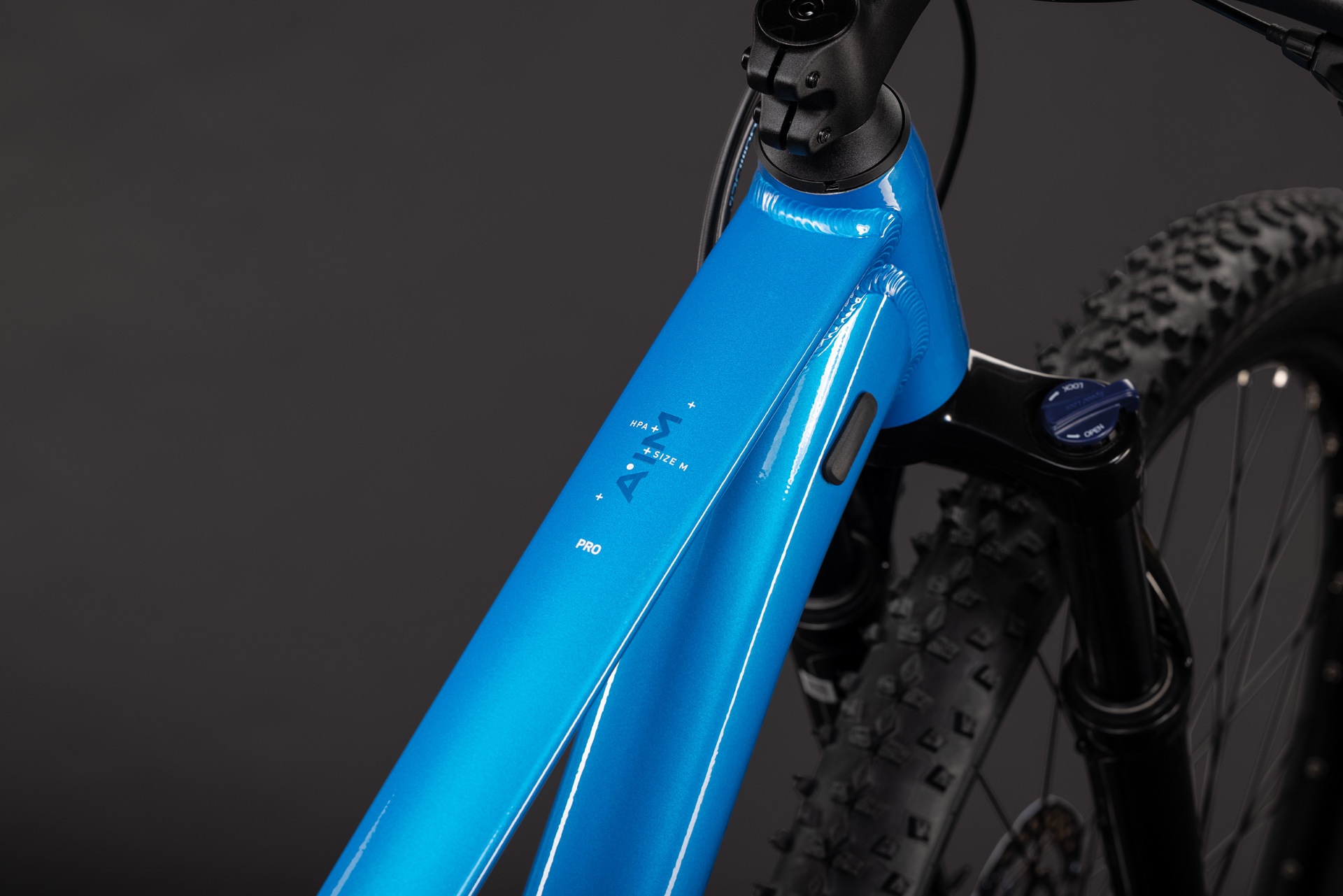Cube Aim Pro / topasblue´n´blue