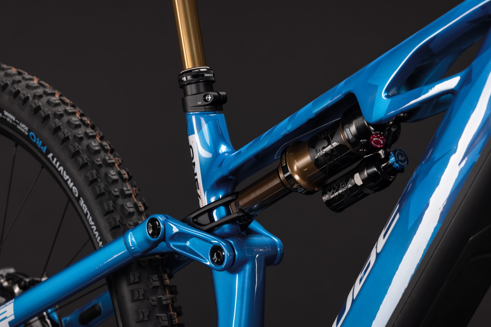 Cube Stereo Hybrid ONE44 HPC AT 800 / actionteam