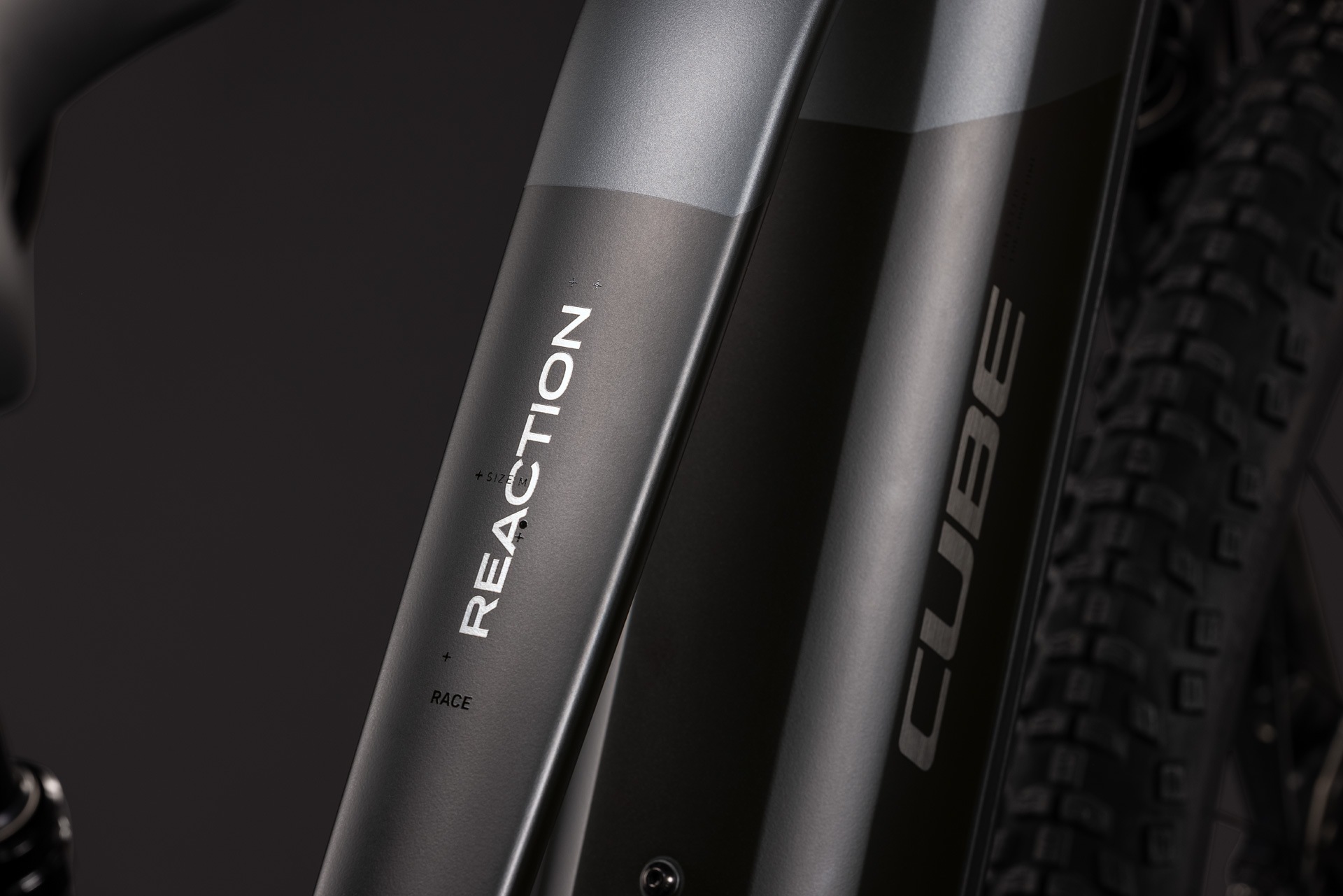 Cube Reaction Hybrid Race 800 / slabgrey´n´chrome / Trapeze