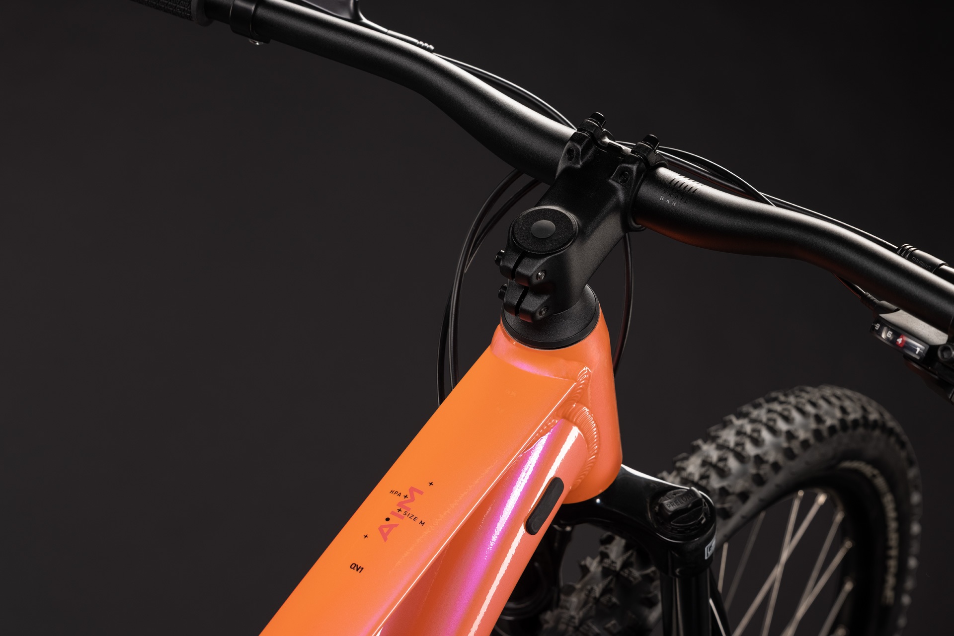 Cube Aim ONE / salmon´n´black