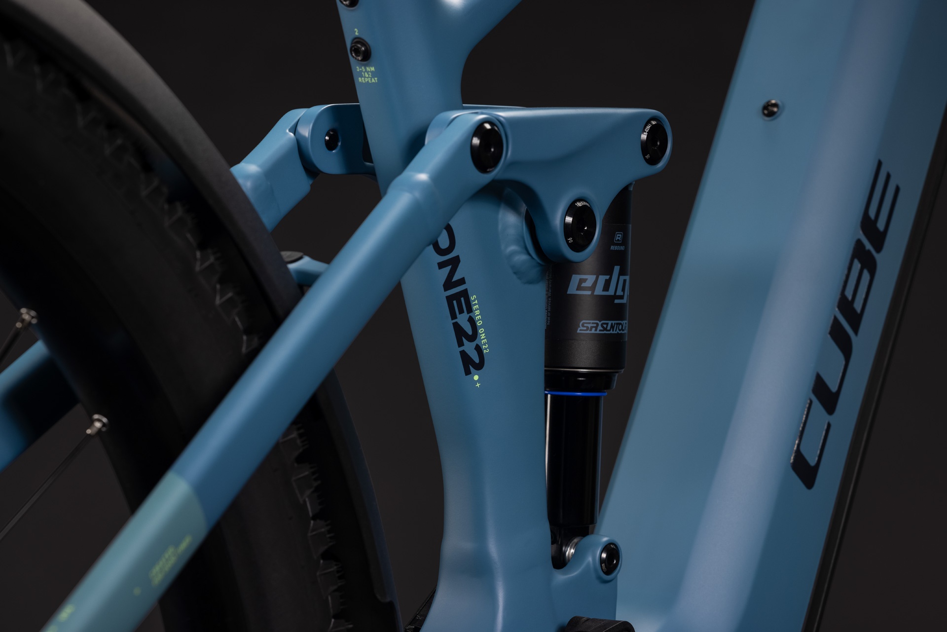 Cube Stereo Hybrid ONE22 Pro 800 FE / bluesapphire´n´blue