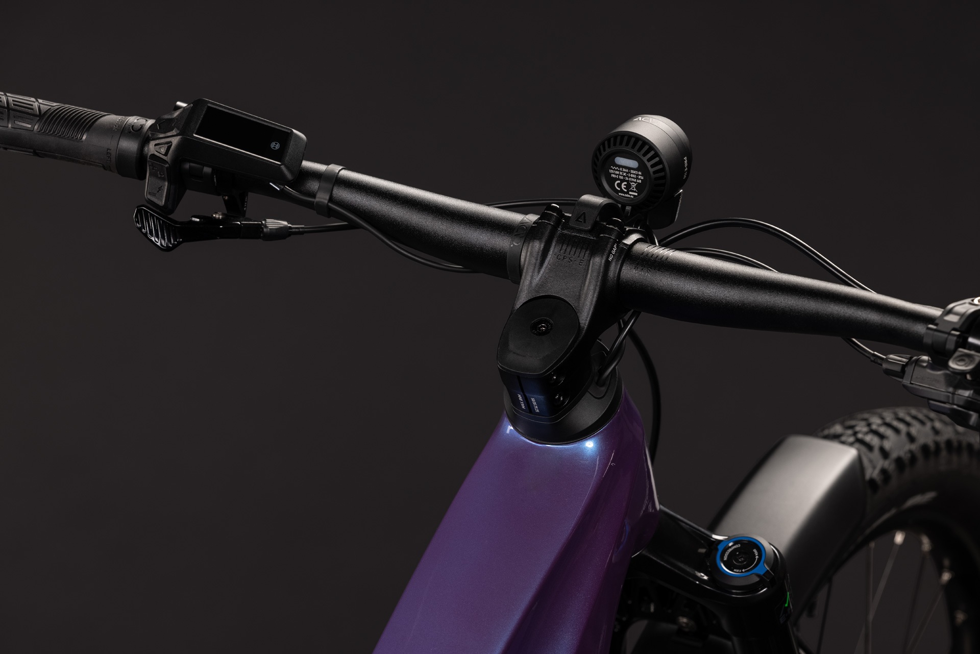Cube Stereo Hybrid ONE44 Pro 800 FE / blueiris´n´purple