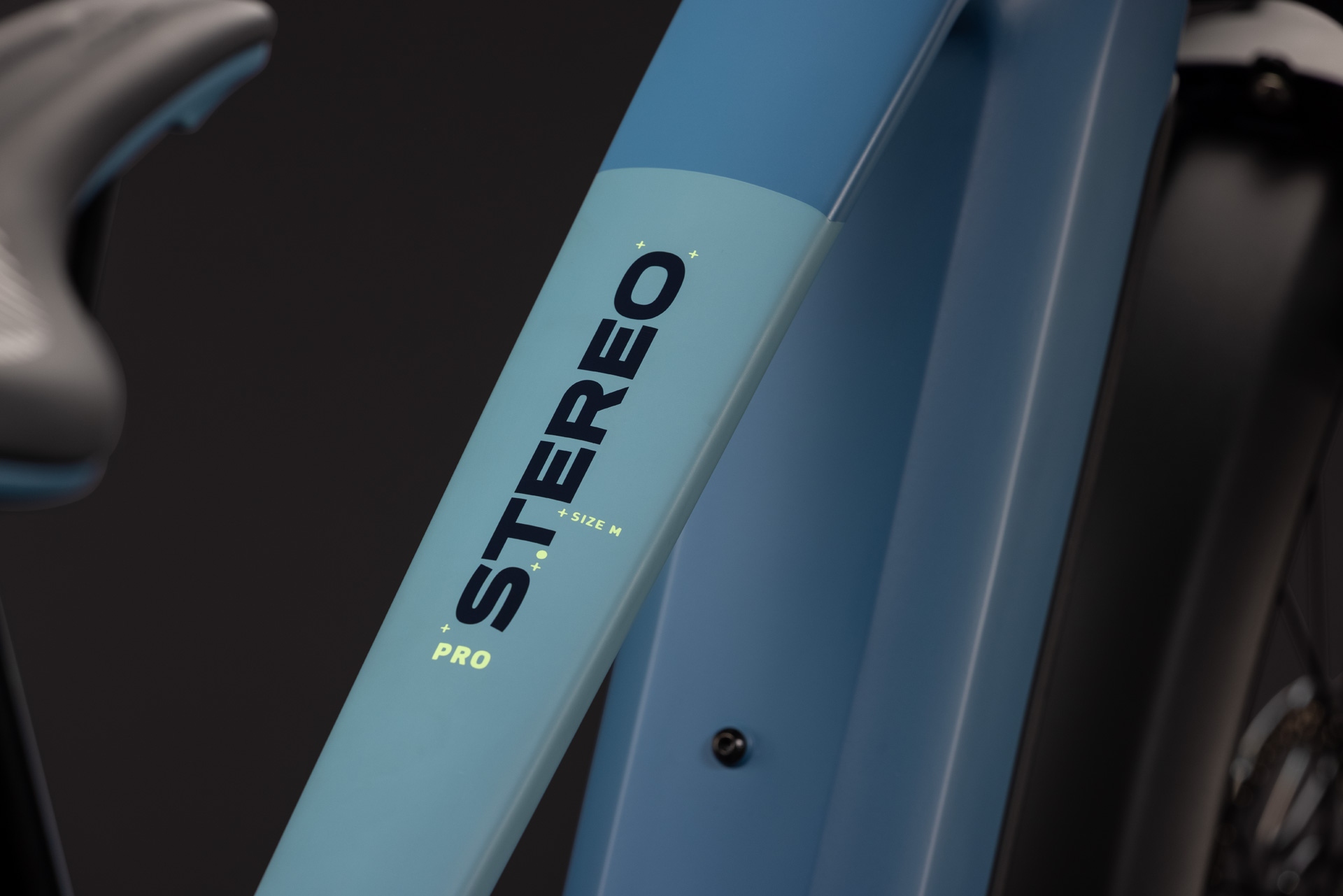 Cube Stereo Hybrid ONE22 Pro 800 FE / bluesapphire´n´blue