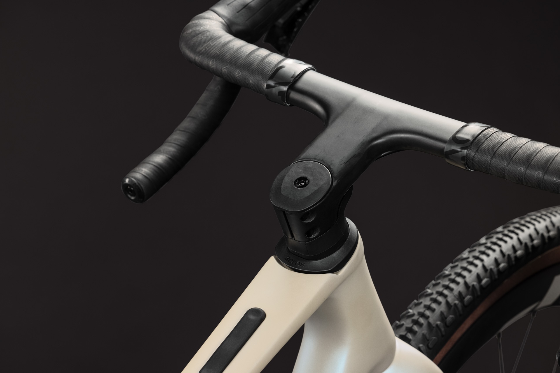 Cube Nuroad C:62 SLX / glintsand´n´black