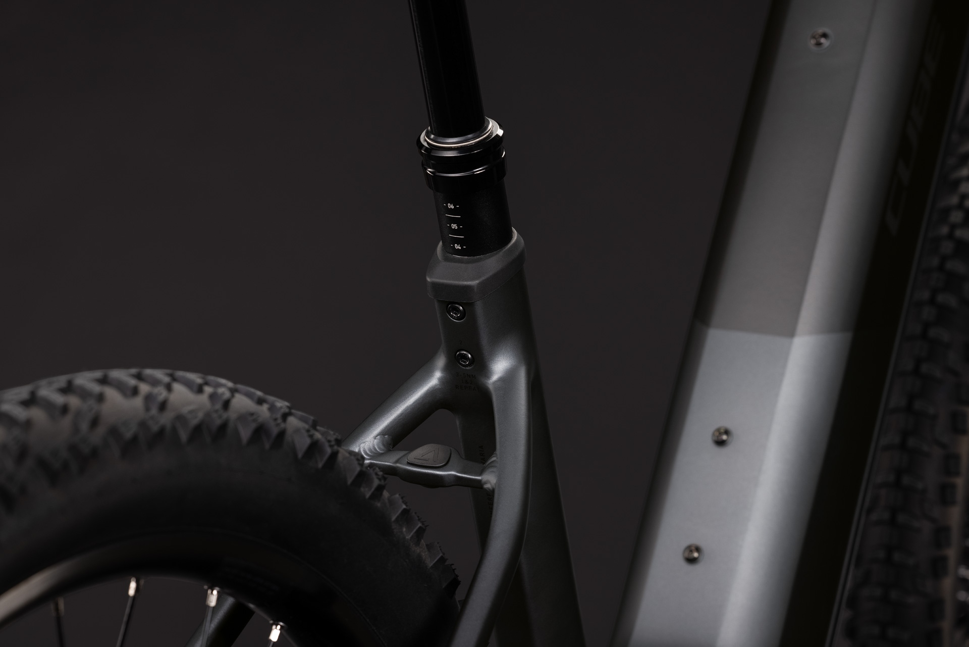 Cube Reaction Hybrid Race 800 / slabgrey´n´chrome / Easy Entry