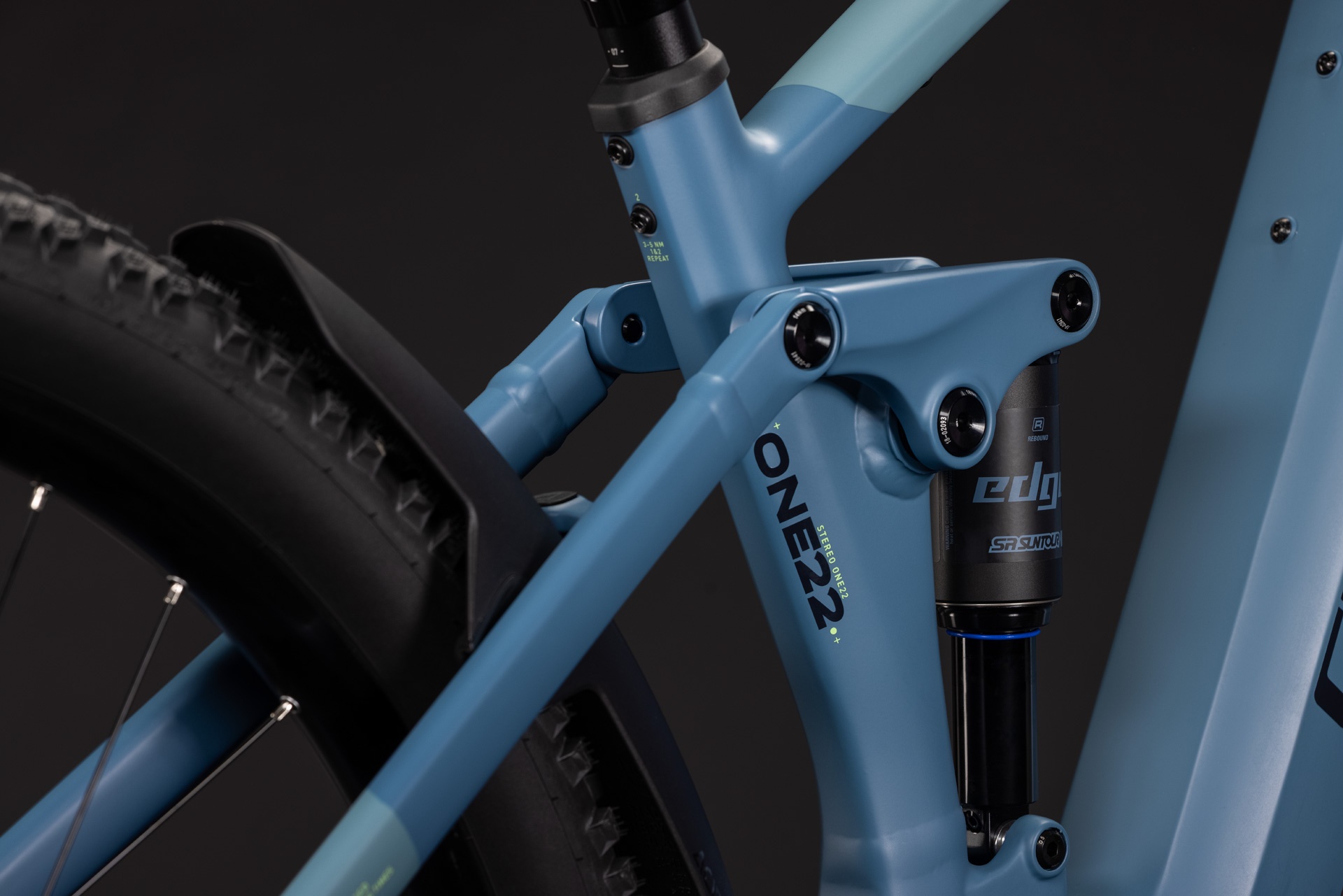 Cube Stereo Hybrid ONE22 Pro 800 / bluesapphire´n´blue