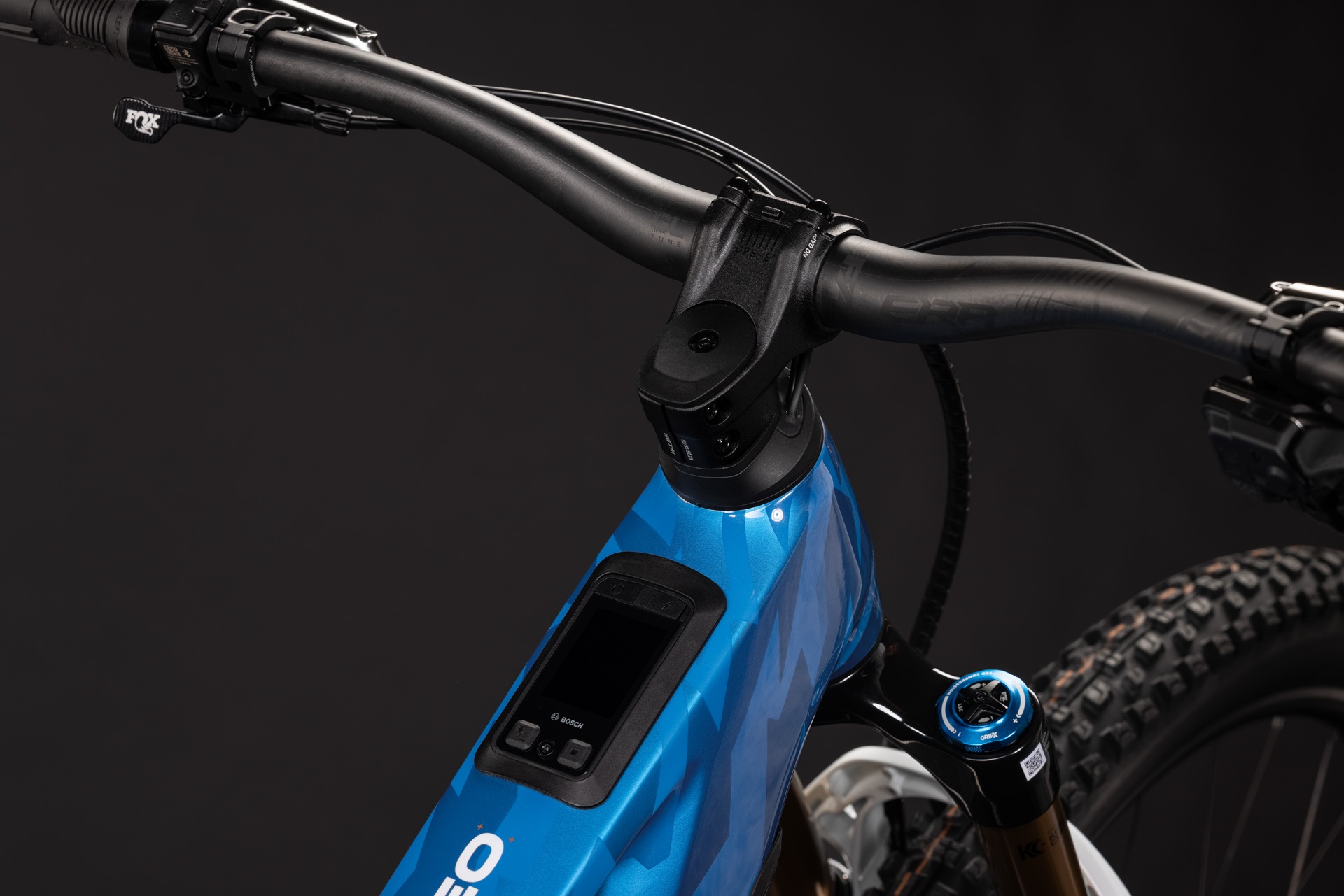 Cube Stereo Hybrid ONE44 HPC AT 800 / actionteam